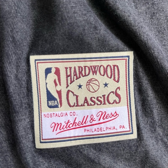 NBA Chicago Bulls 5 Rings Tee - Picture 4 of 5